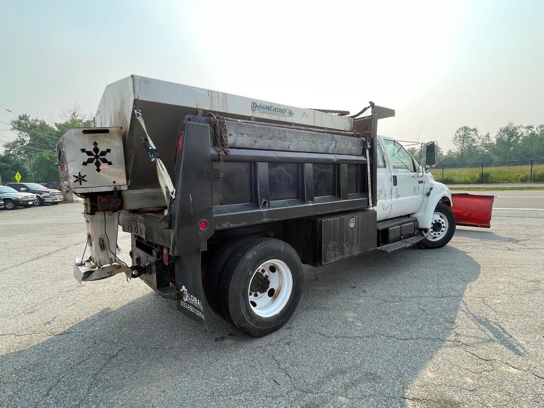 2003 FORD F650 XLT - Image 9